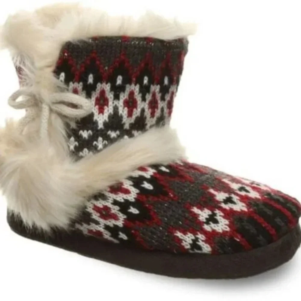 BEARPAW Kinsley Youth Slipper Boots Red Holiday Knit Faux Fur Pom Poms 2640YB XL